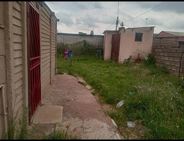 LAND FOR SALE IN DUDUZA